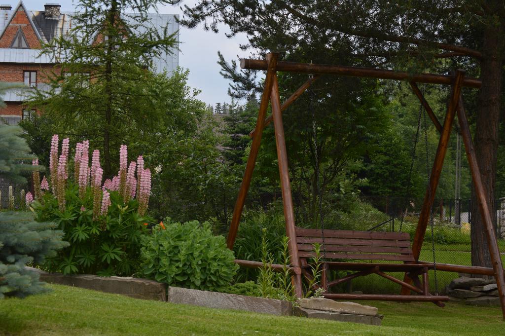 Pokoje Goscinne U Gordona Poronin Exteriör bild