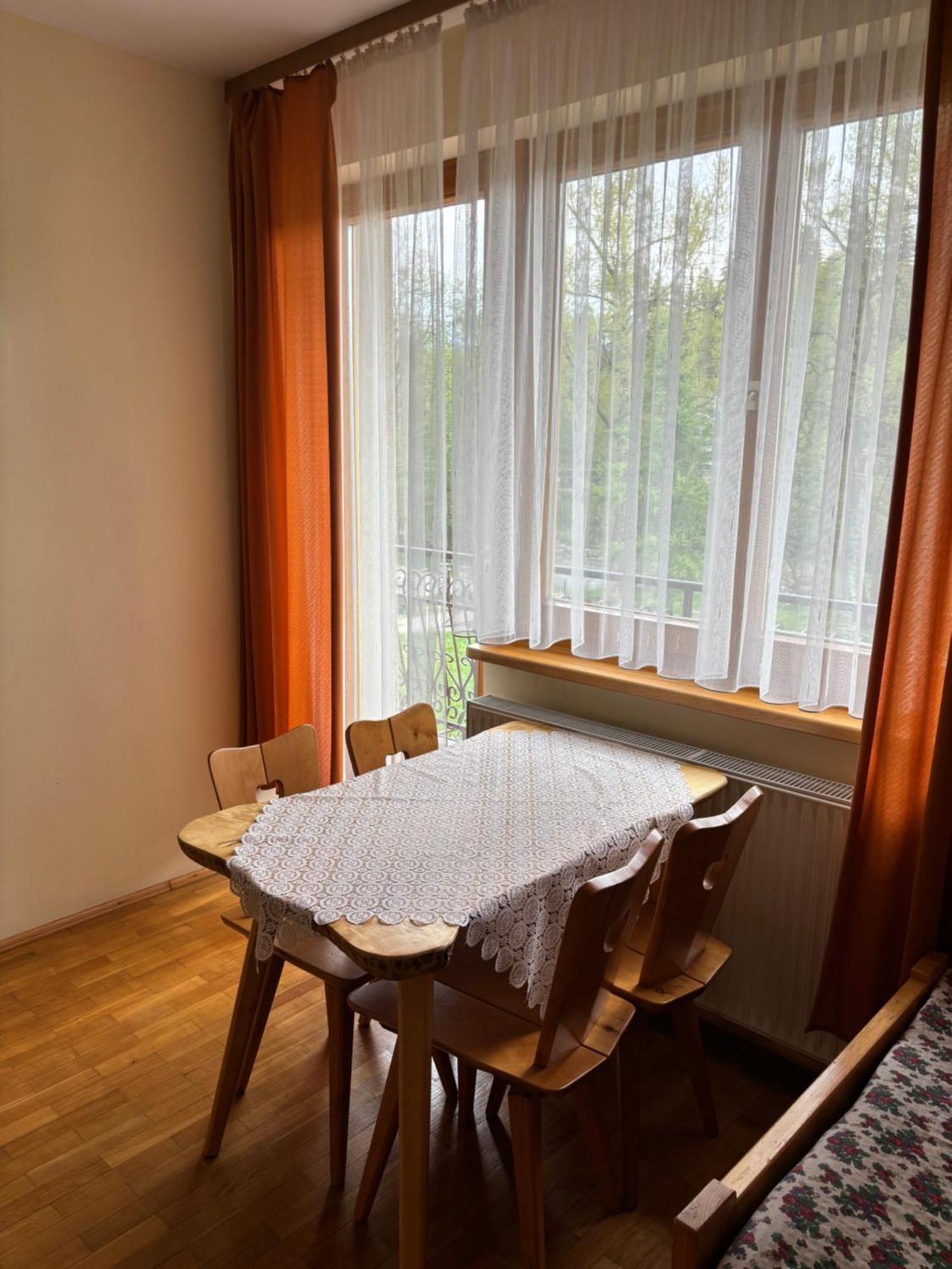 Pokoje Goscinne U Gordona Poronin Exteriör bild